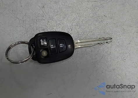 2017 Toyota Corolla Le z USA, uszkodzony, nr VIN 5YFBURHE5HP601763